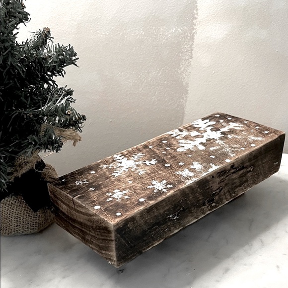 Rustic Wood Snowflake Riser Display Tray - Picture 4 of 9